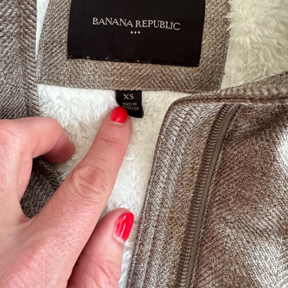 Banana Republic FAUX-FUR HERRINGBONE PUFFER VEST OOS online - Picture 4 of 7